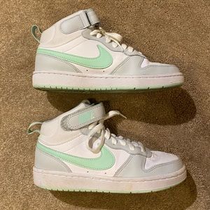 Teal, grey, white Nike Big Girl 4Y sneakers